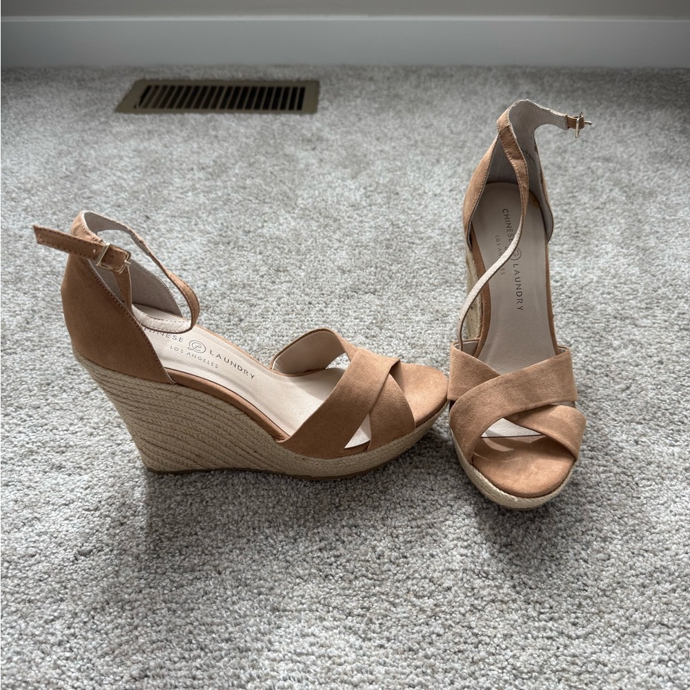 Chinese Laundry Tan Wedge Sandals
